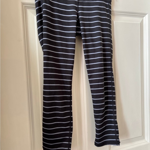 Athleta Leggings for women size XXS - Picture 2 of 3